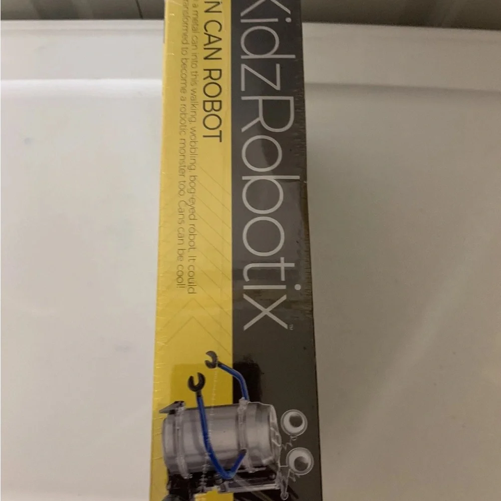 KidzRobotix Tin Can Robot Kit - Silver and‎ Blue